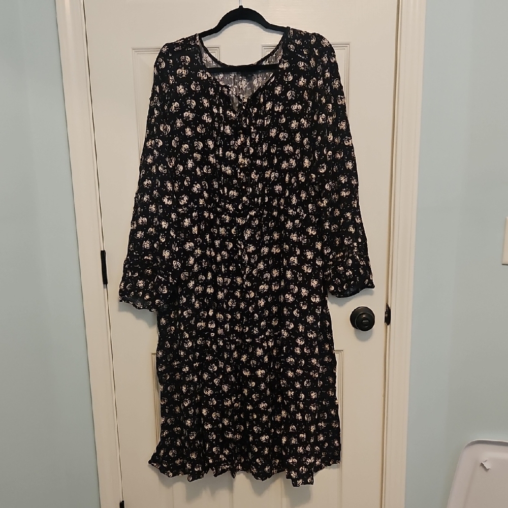Torrid Black Floral Long Sleeve Dress Size 2x